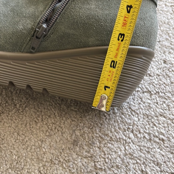 Skechers green suede wedges size 8 - Picture 4 of 4